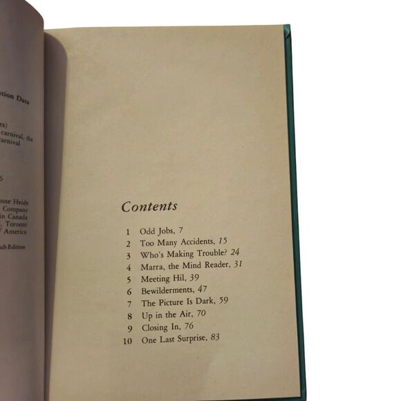 "Mystery at Keyhole Carnival" by Florence & Roxanne Heide (1977) Hardcover - Picture 4 of 9